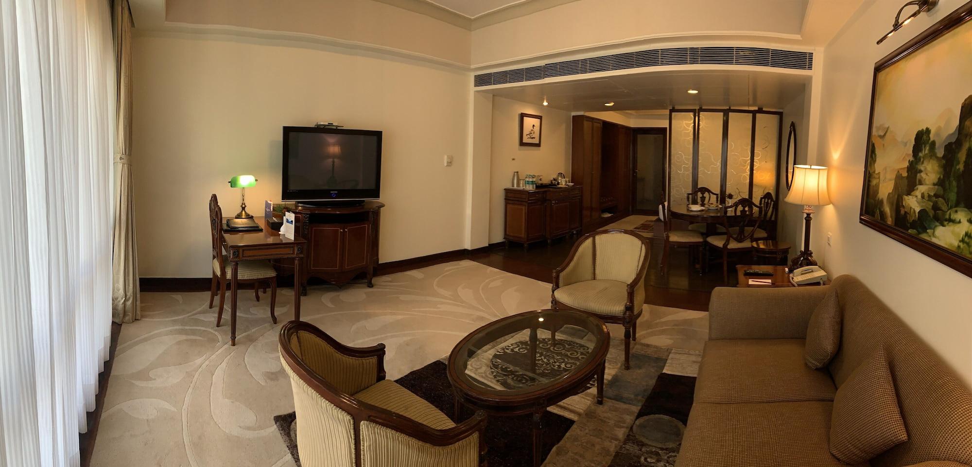 Готель Namah Nainital, A Member Of Radisson Individuals Retreats Екстер'єр фото