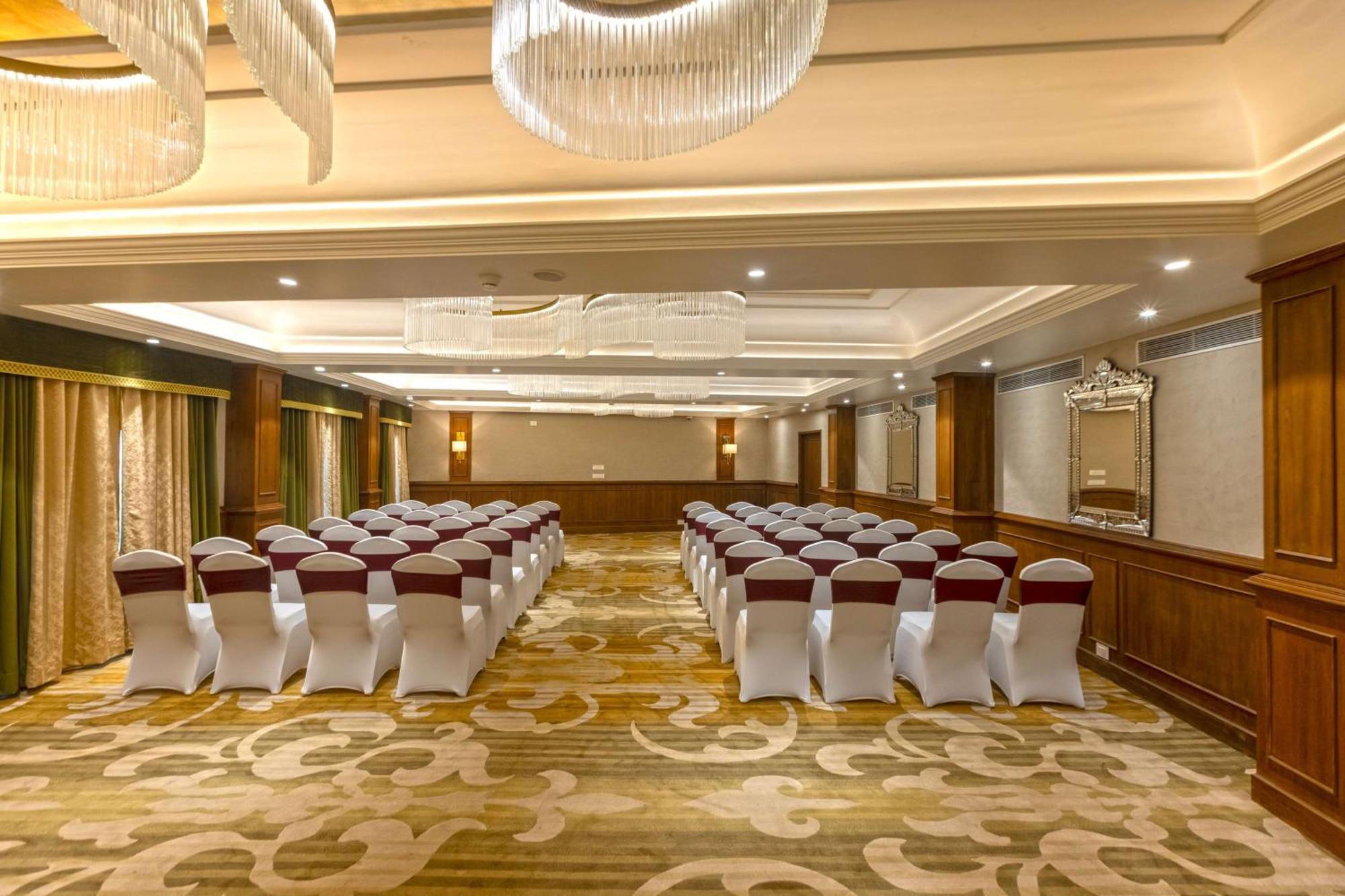 Готель Namah Nainital, A Member Of Radisson Individuals Retreats Екстер'єр фото