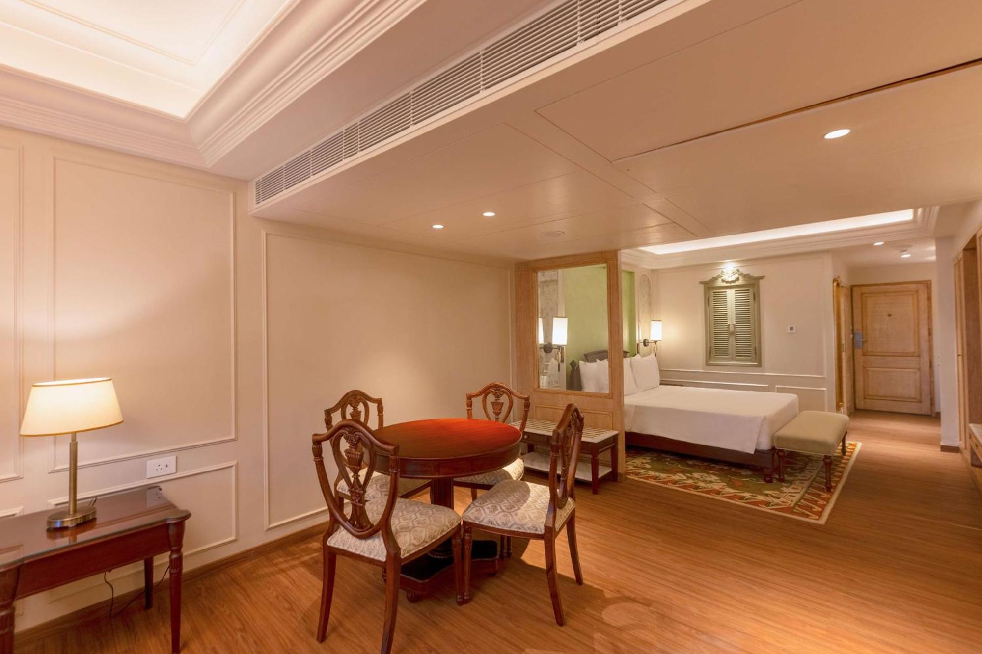 Готель Namah Nainital, A Member Of Radisson Individuals Retreats Екстер'єр фото