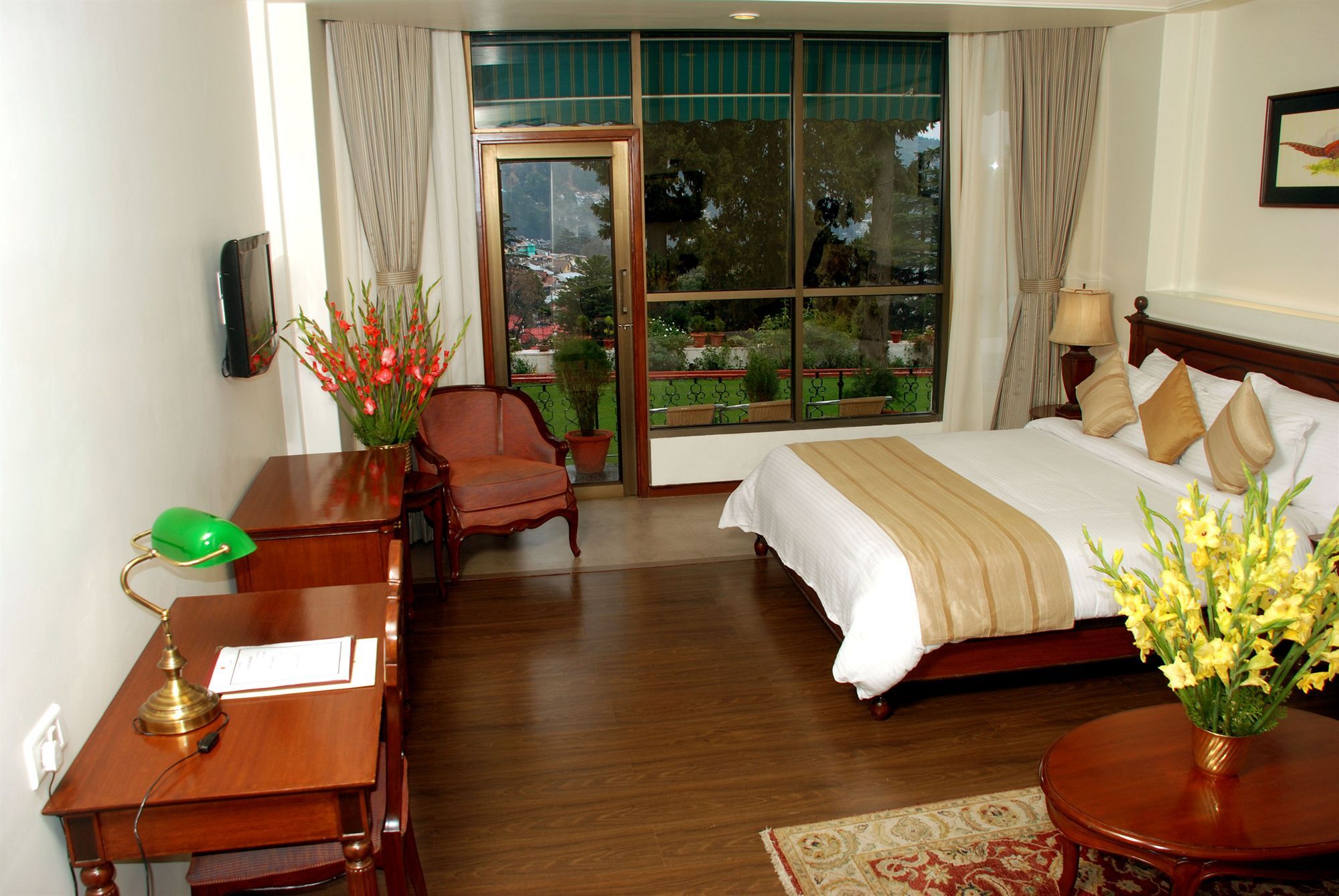 Готель Namah Nainital, A Member Of Radisson Individuals Retreats Екстер'єр фото