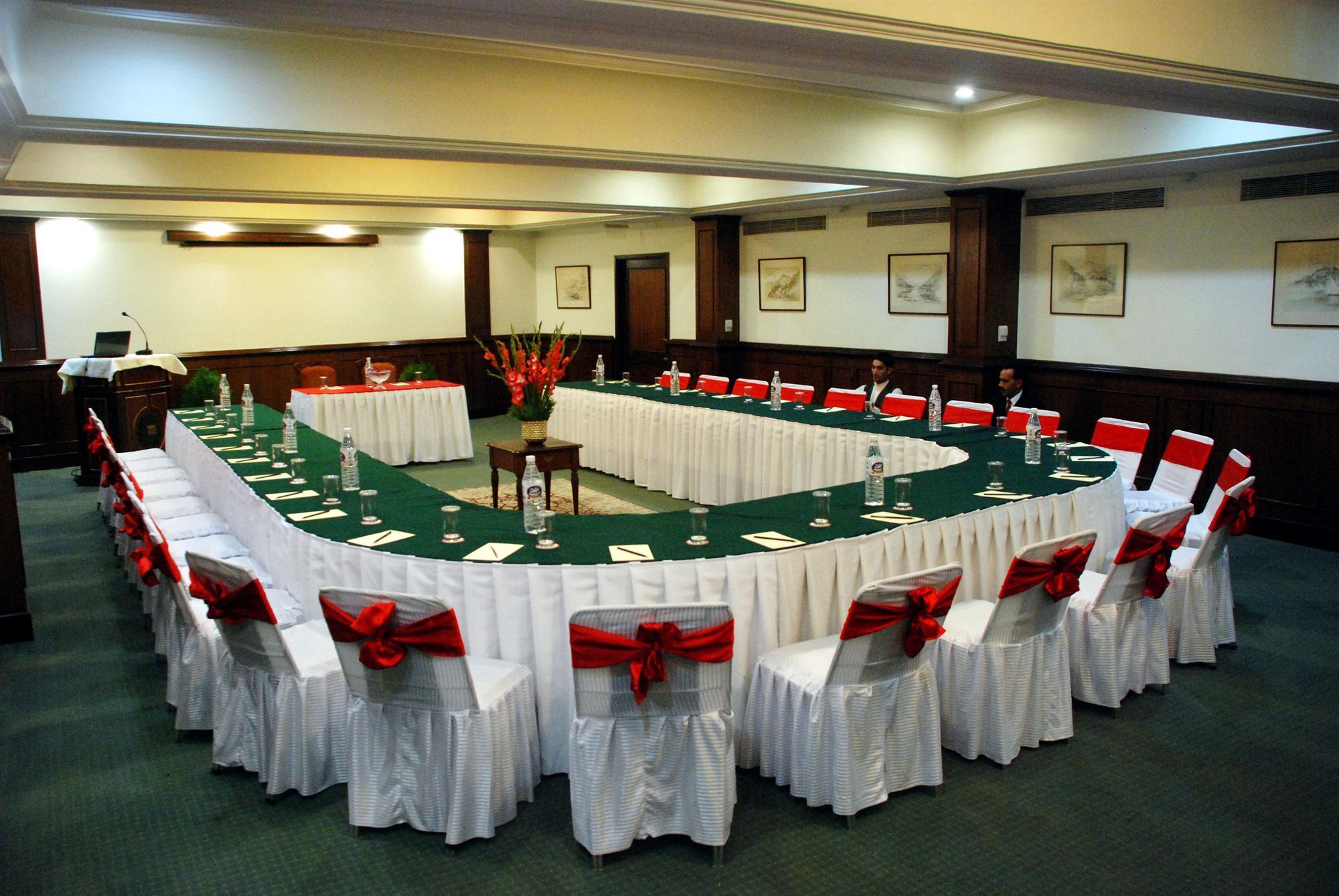 Готель Namah Nainital, A Member Of Radisson Individuals Retreats Екстер'єр фото